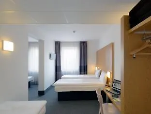 מלון B&B Hotel Prague City 3*