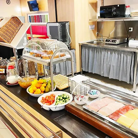B&B Hotel Prague City 3* Prag